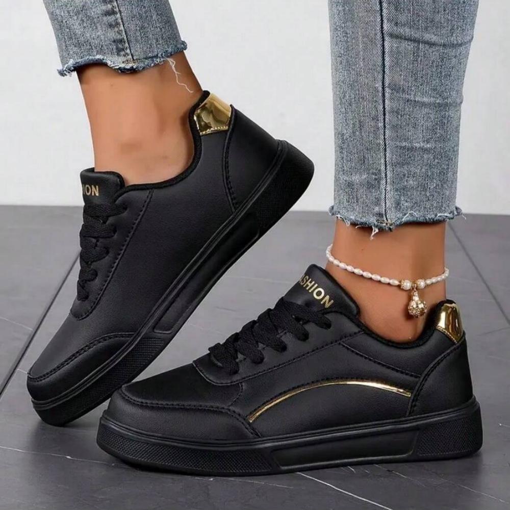 Running Gear For Women - Sepatu Sneakers Kasual Wanita Warna Putih,