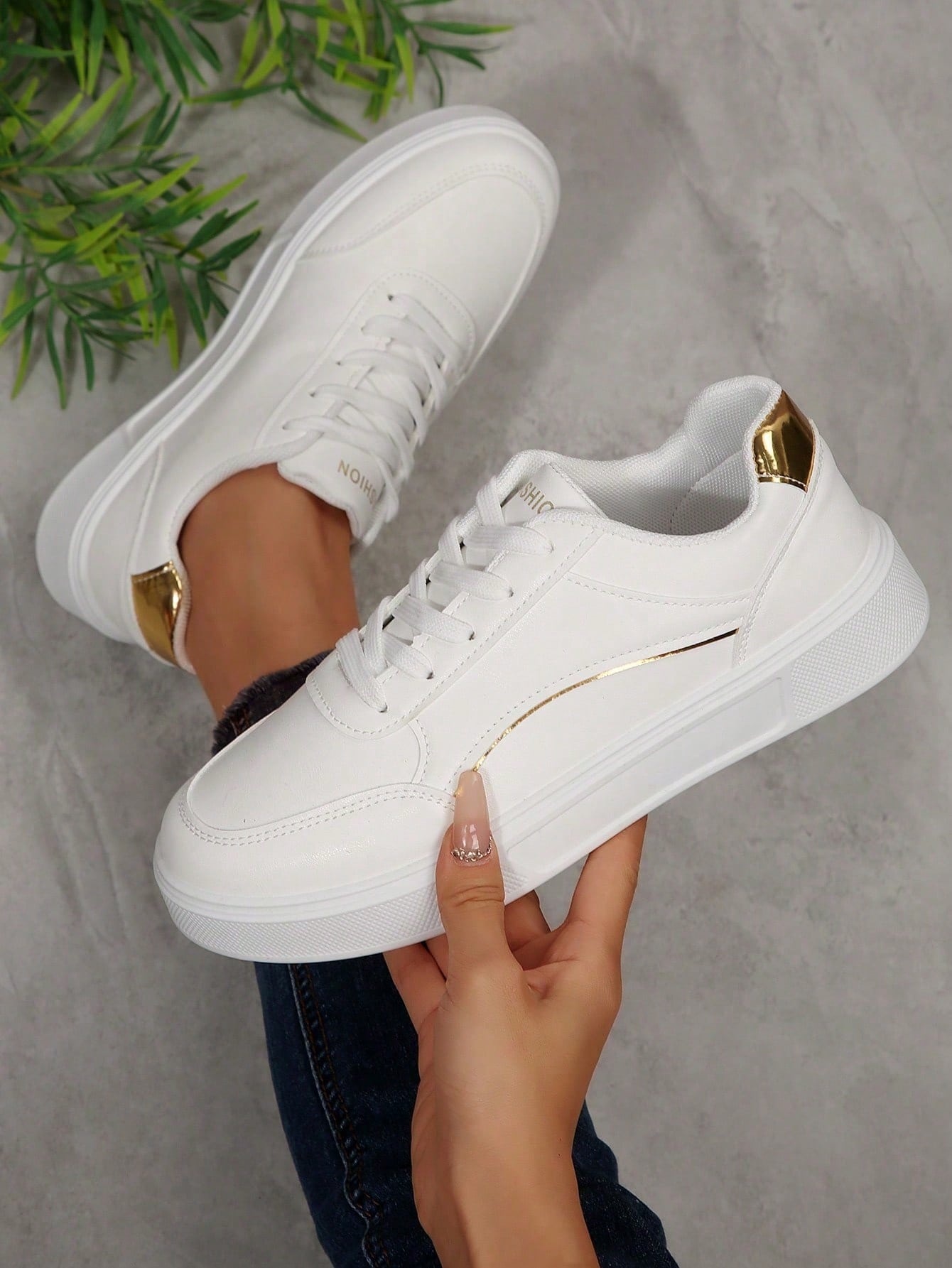 Sepatu Sneakers Kasual Wanita  - Running Gear For Women ulasan dan harga