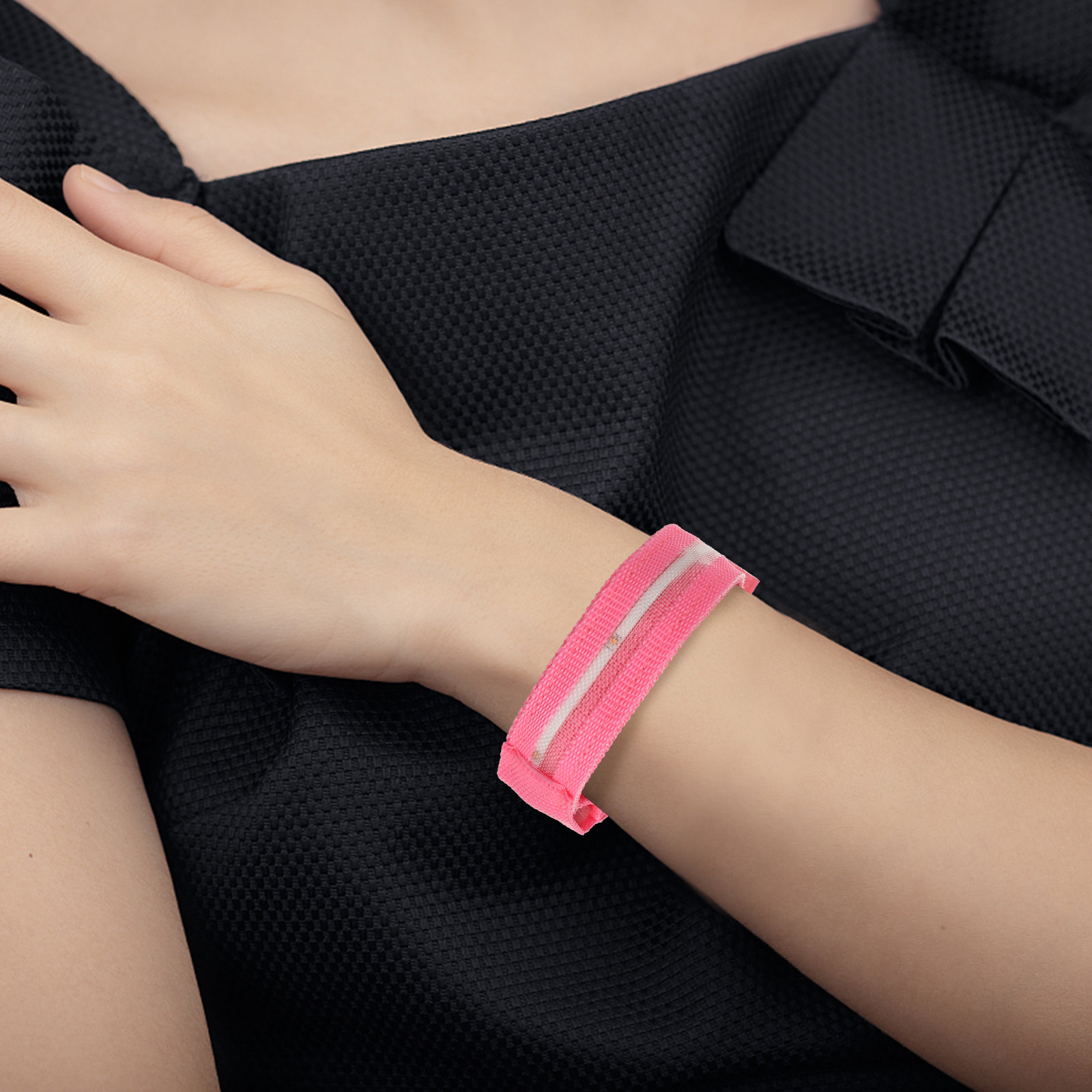 Gelang LED Bercahaya dalam Gel - Running Gear In The Dark ulasan dan harga